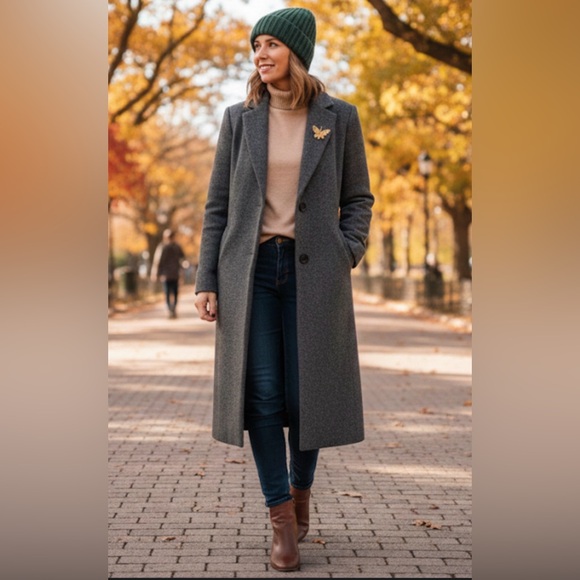 MONET NEW YORK Vintage NWT Gold Tone 3 D Butterfly Brooch Pin - Picture 3 of 5